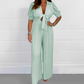 V-ringad plisserad jumpsuit i enfärgad modell för kvinnor 💛💛