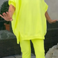 Rund hals Slits Fluorescerande färg Casual kostym för kvinnor