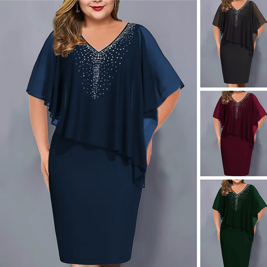 👗✨ Figurnära midiklänning med strass och cape