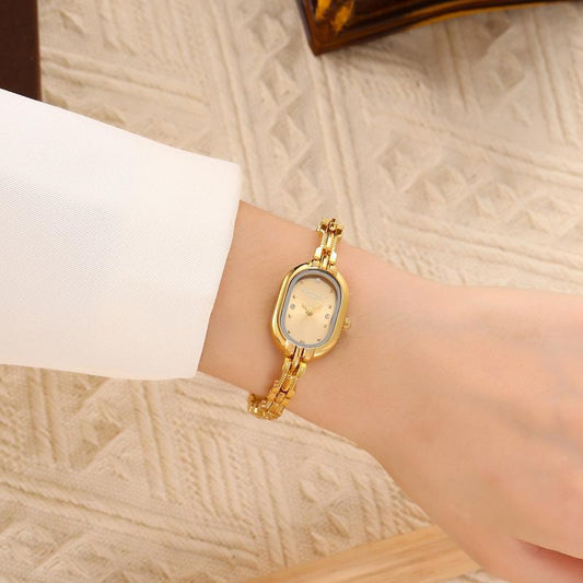💕⌚Den bästa presenten till din familj🎁Vintage oval armbåndsur for kvinner