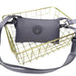 Modig zip-crossbody-väska