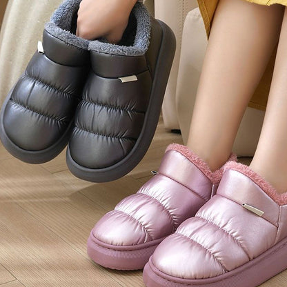Halkfria, vattentäta, varma tofflor för hemmet