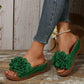 Sandaler med kilklack och blommiga applikationer för damer