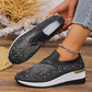 👟✨ Glittrande slip-on sneakers med strass och plattformsula