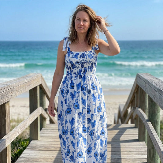🌸👗 Blommig smockad maxiklänning med knytband