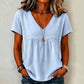 👚✨Elegant T-shirt med V-ringning för damer – smickrande halsringning, mjukt tyg och mångsidig – perfekt för vardagen, kontoret och fritiden – lätt att kombinera