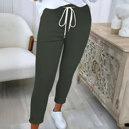 👖✨ Mångsidiga vardagsbyxor med rullade muddar och stretch