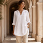 👚✨ Avslappnad blus med V-ringning och mjuk passform