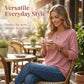☀️👚Vårt bästa val – Blus med V-ringning och spetsdetaljer – Andningsbart tyg och smickrande passform, perfekt både på jobbet och på helgen 🌿