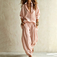 👚Säsongens stil – avslappnad skjorta och draperade byxor – en elegant casual-look för vardagens utflykter